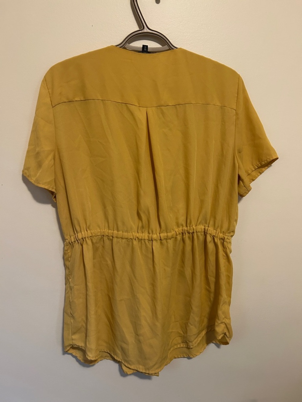 Dynamite Mustard Yellow V Neck Peplum Drawstring Blouse Size Large - Picture 6 of 6